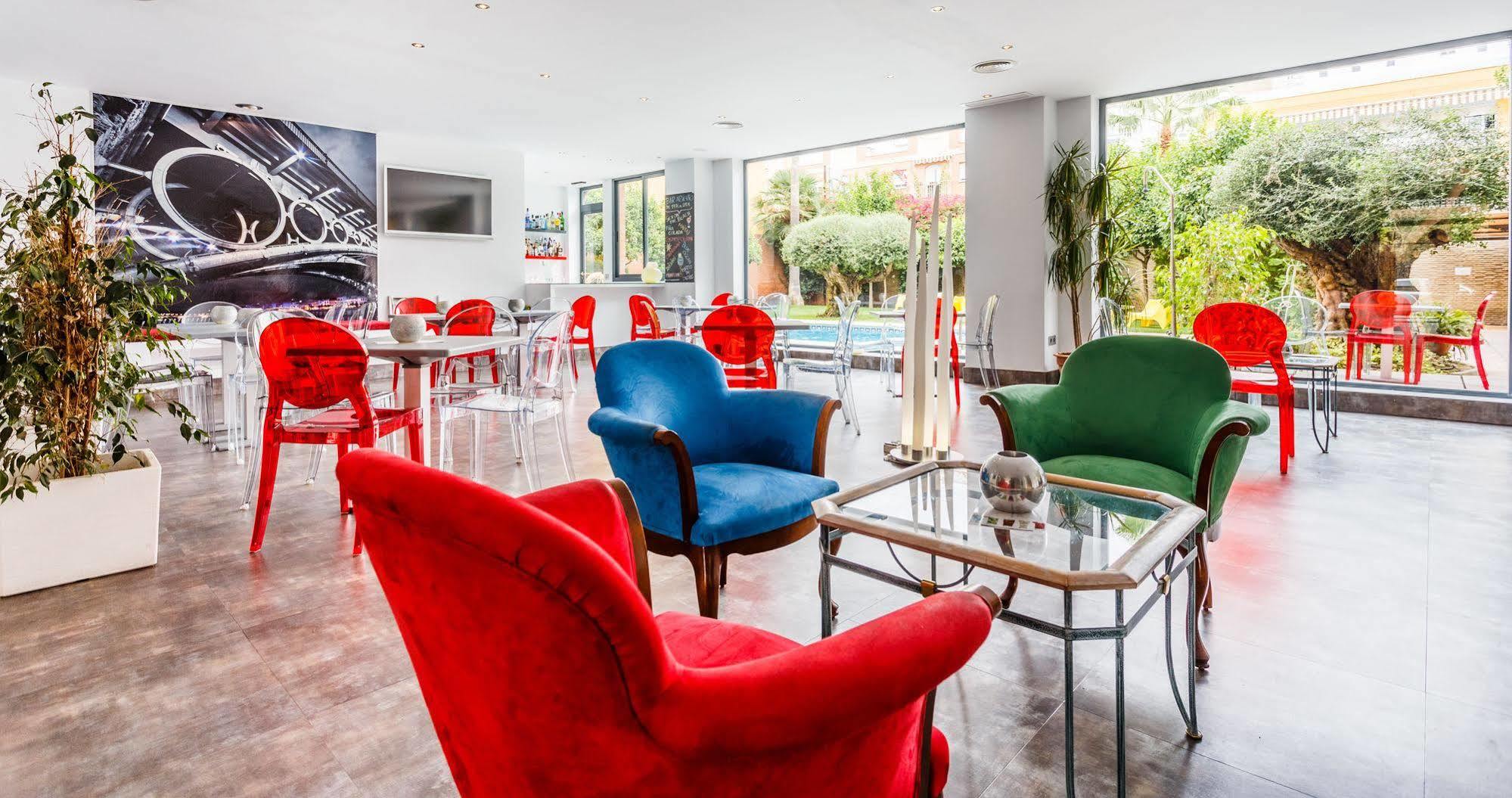 Hotel Aacr Monteolivos Séville